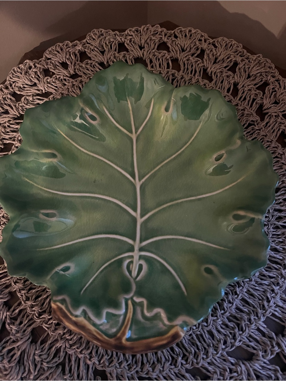 Green melamine cabbage Leaf Serving Plate - Decorative Kitchen Accent 9”